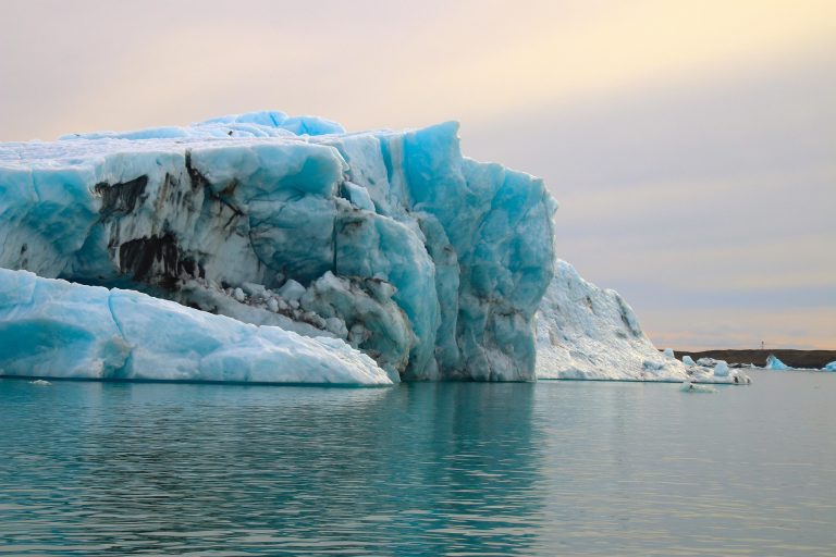 the glacier 7504780 1920